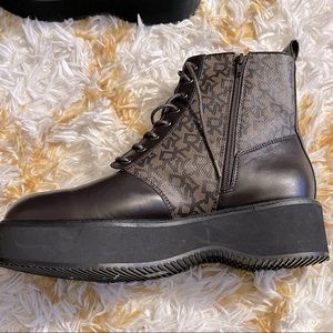 Brand new dkny platform boots